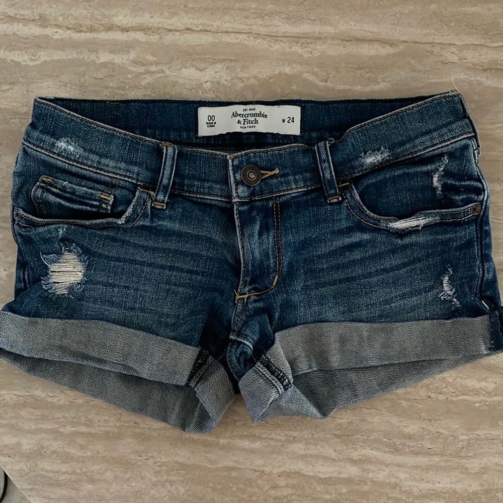 Abercrombie & Fitch Low Waist Jean Shorts